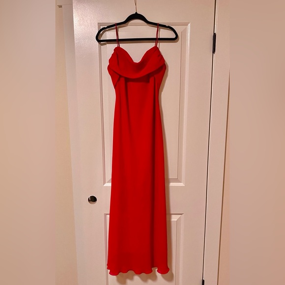 Classy Red Maxi Dress - Picture 1 of 2